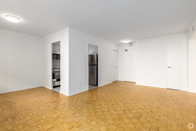 1 chambre, 1 salle de bain - 662 pi² - Salle à manger/salon - 30 High Street East