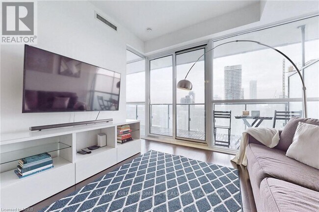 Photo du bâtiment - 15 Grenville St