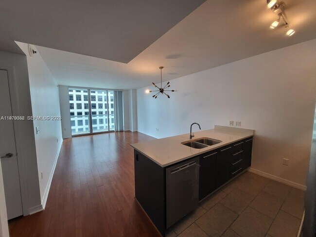 Foto del edificio - 500 Brickell Ave