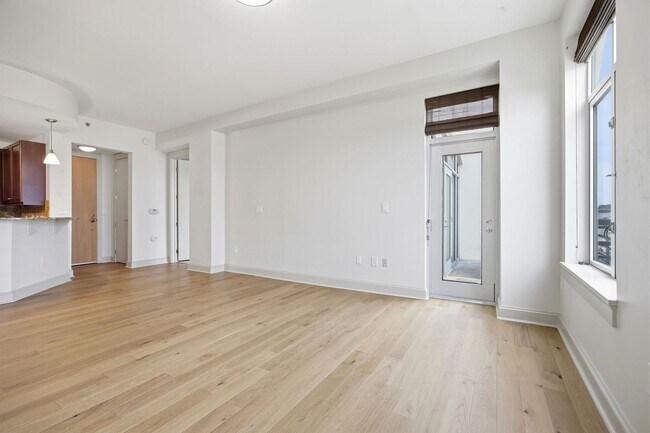 Foto del edificio - 618 N Boylan Ave
