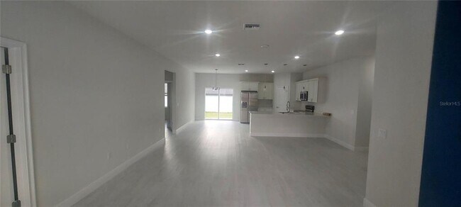 Building Photo - 2673 SW 156th Pl