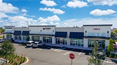 Building Photo - 15285 Grn Acrs Ave