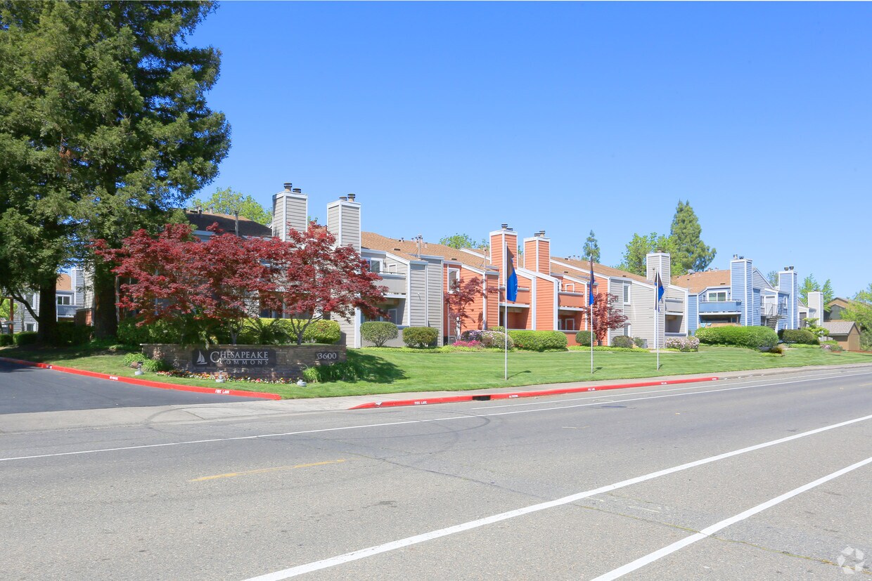 Chesapeake Commons Apartments Rancho Cordova, CA