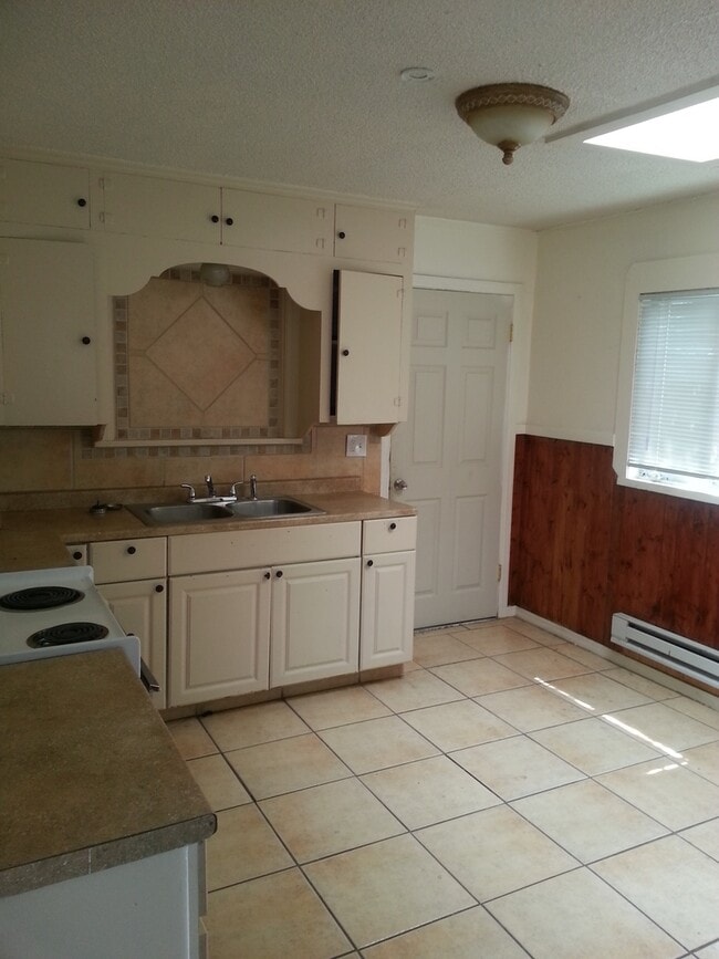 Foto del edificio - Cute East Side Cottage 3 Bedroom Home