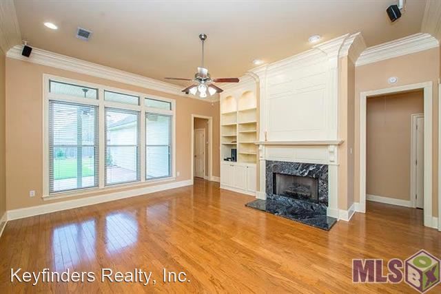 Foto del edificio - 4 br, 2.5 bath House - 10721 Hillmont Avenue
