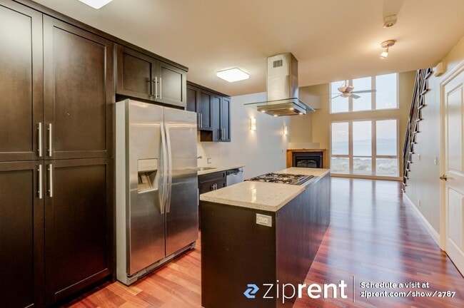 Building Photo - 748 Innes Ave