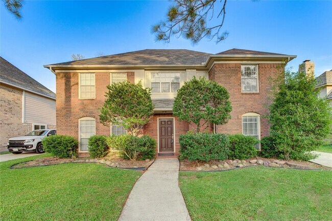Building Photo - 1411 Village Garden Dr