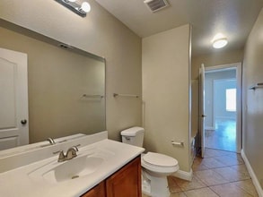 Building Photo - 2763 Bridleton Ave