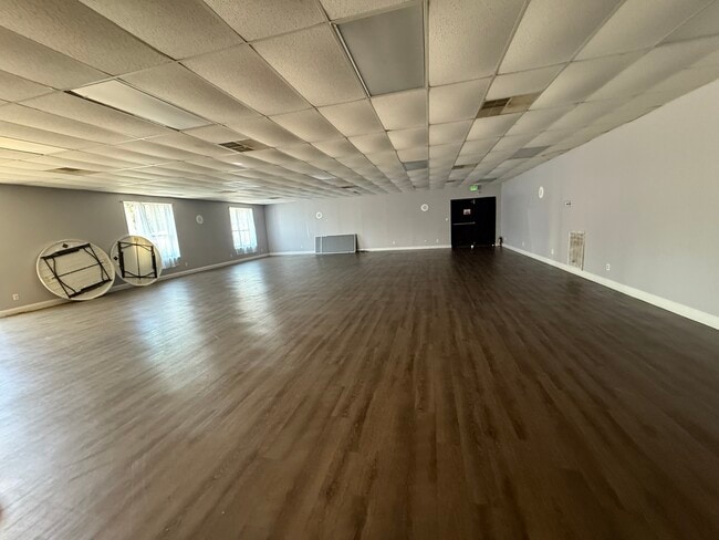 Building Photo - 2624 S Izard St