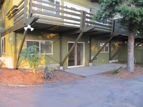 Building Photo - 411 Idaho Ave