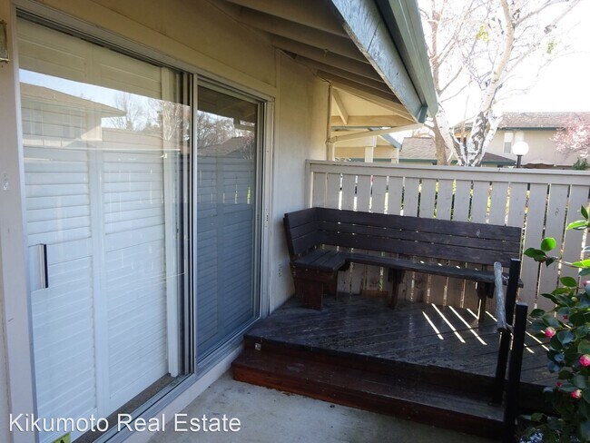Building Photo - 2 br, 1 bath House - 512 Roundtree Court