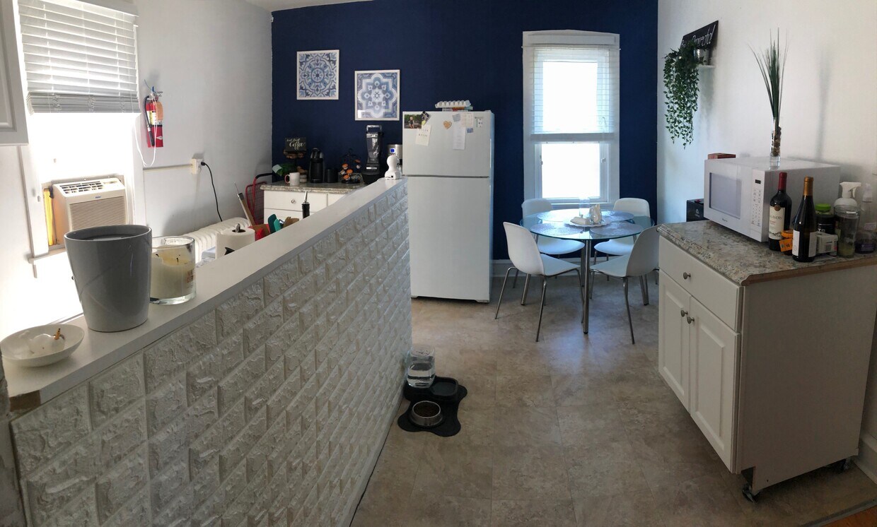 Kitchen - 104 Cuthbert E Blvd