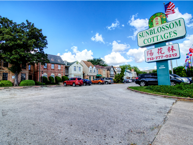 Foto del edificio - SunBlossom Cottages