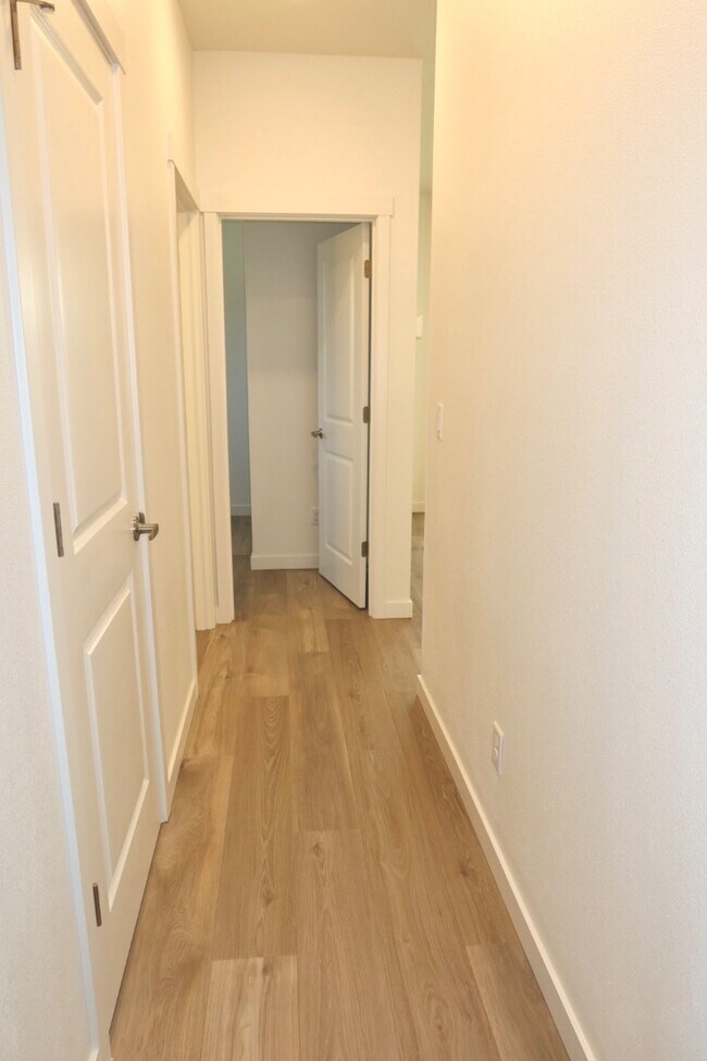 Foto del edificio - 6615 Devon Ave SE