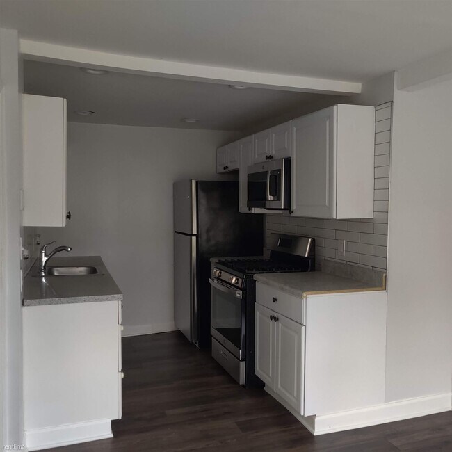 Foto del edificio - 3 br, 1 bath House - 37706 N Lake Vista Ter