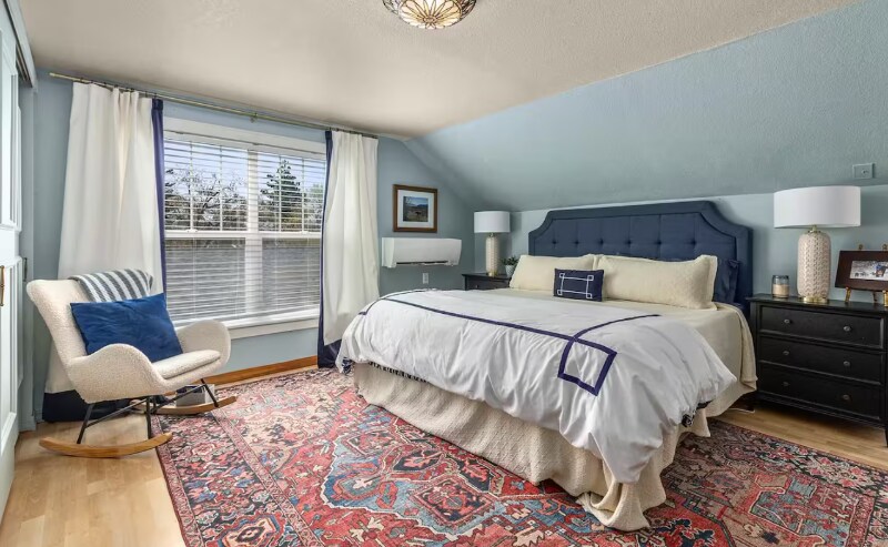 Foto principal - 1138 1st Ave E