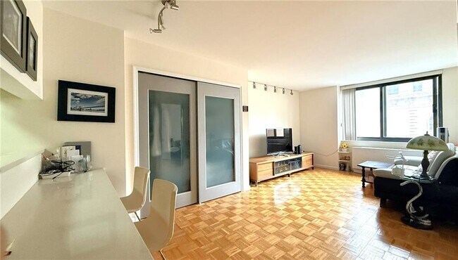 Foto del edificio - 376 Broadway