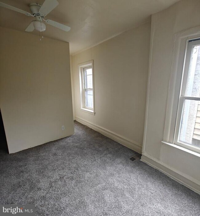 Foto del edificio - 4311 Wyalusing Ave