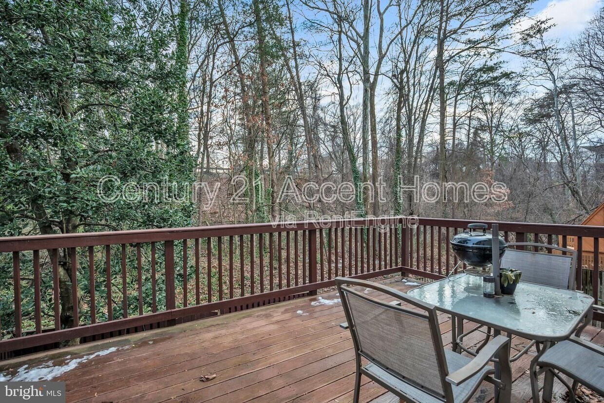 Foto principal - 6055 Crown Royal Cir