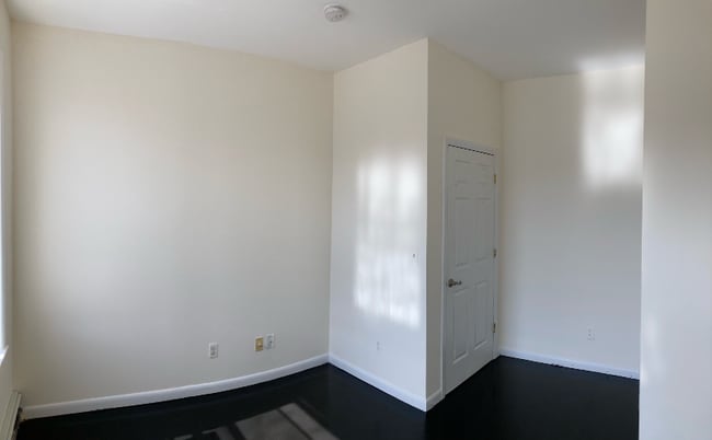 Building Photo - 289 Grant Ave