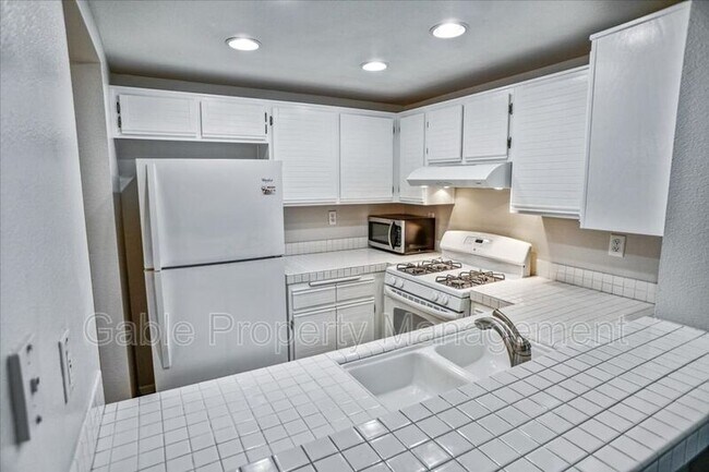 Building Photo - 24101 Del Monte Dr.