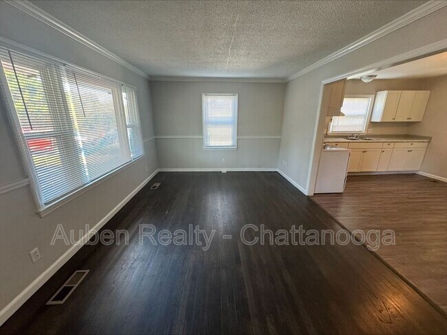 Building Photo - 808 Lafayette Dr