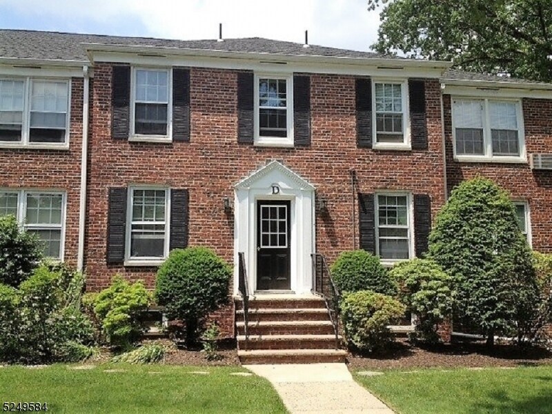 101 Gates Ave Unit D1, Montclair, NJ 07042 Room for Rent in Montclair