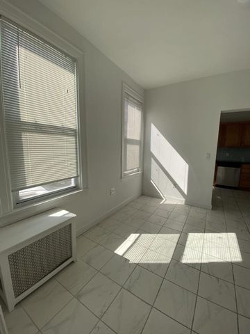 Building Photo - 36-14 11th St