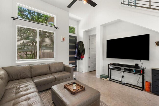 Foto del edificio - 1602 Chestnut Ave