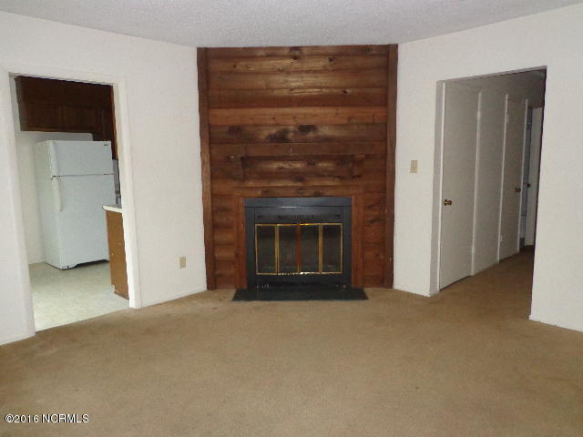 Building Photo - 304 Pine Valley Rd