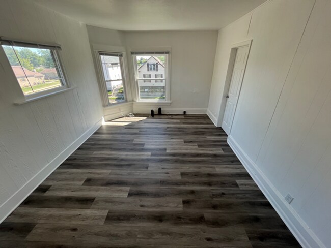 Foto del edificio - 2408 W High St