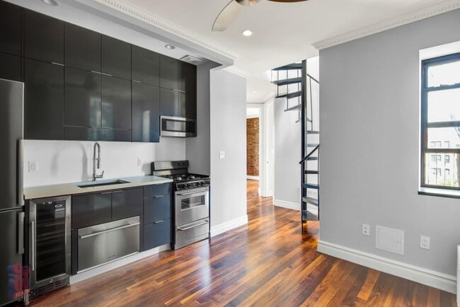Photo - 1590 Lexington Ave Apartment