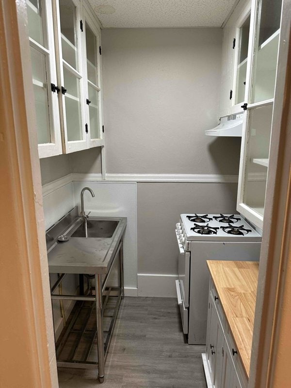 Building Photo - 110 High St