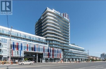Building Photo - 9471-9471 Yonge St