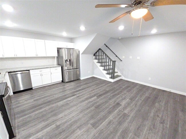 Building Photo - 4626 Shreveport Blvd