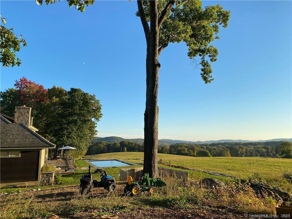 Foto principal - 121 Quaker Hill Rd