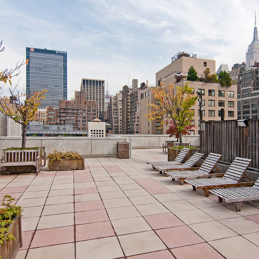 Primary Photo - 200 W 26th St