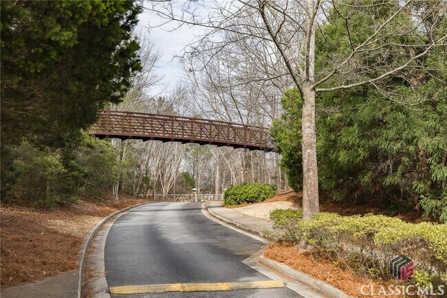 Foto del edificio - 490 Barnett Shoals Rd