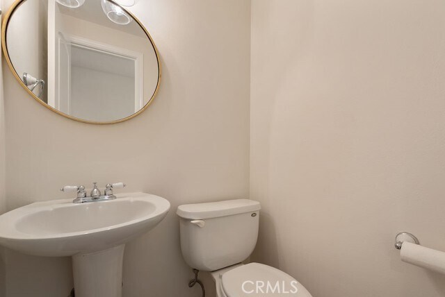 Foto del edificio - 1088 Buckingham Ln