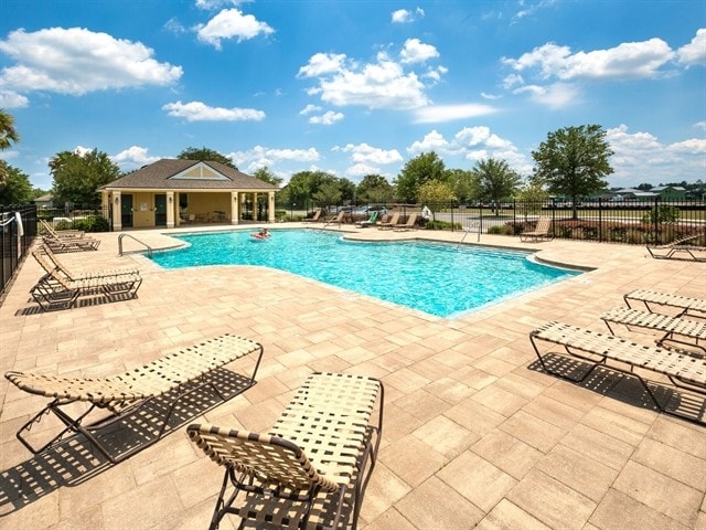 Building Photo - 3340 Roundabout Drive