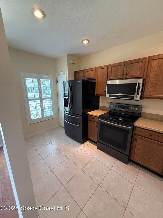 Building Photo - 1424 Hampton Park Ln
