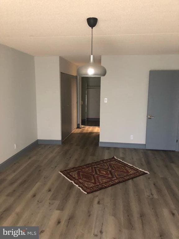 Building Photo - 20926 Valley Forge Cir