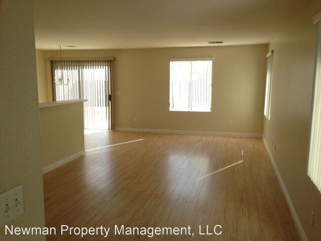 Building Photo - 3 br, 2 bath House - 621 Carlos Julio Ave.
