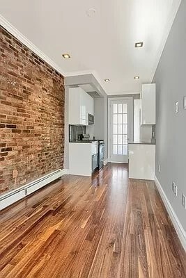 Building Photo - 124 Ridge St