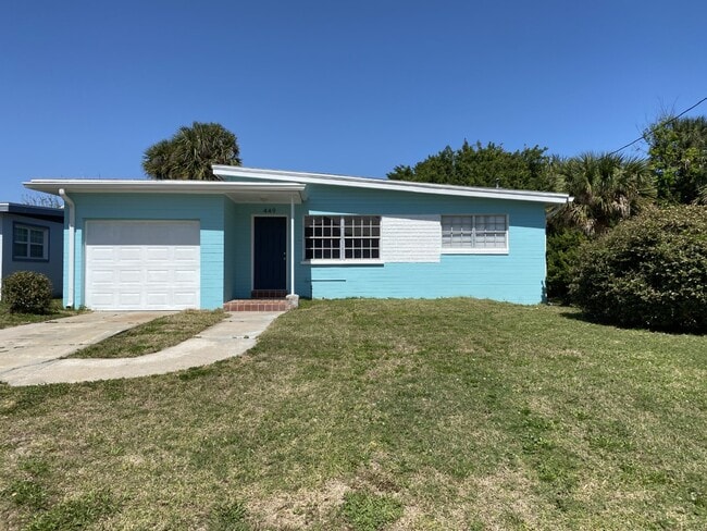 Building Photo - 449 Nautilus Ave