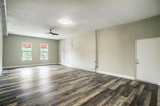 Building Photo - 1329 Nicholson St