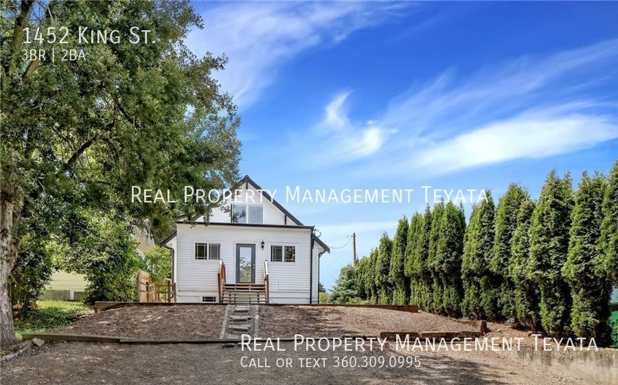 Primary Photo - Home & Office in One!!!
