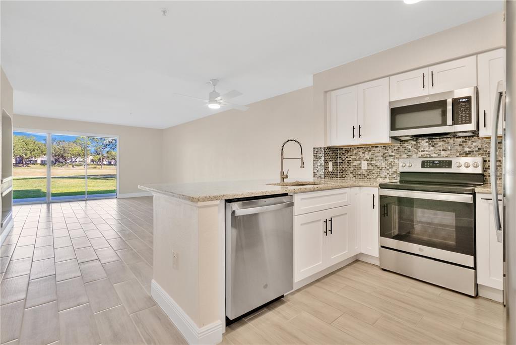 Primary Photo - 13953 Fairway Island Dr
