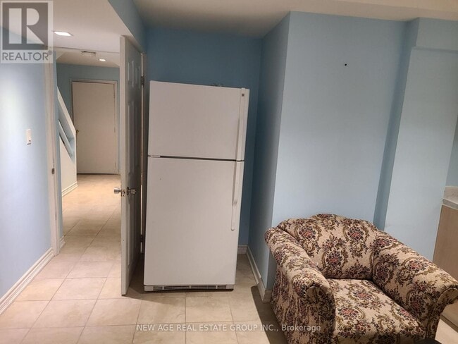 Building Photo - 9 Ness Rd