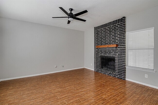 Foto del edificio - 120 N Flaxseed Ln